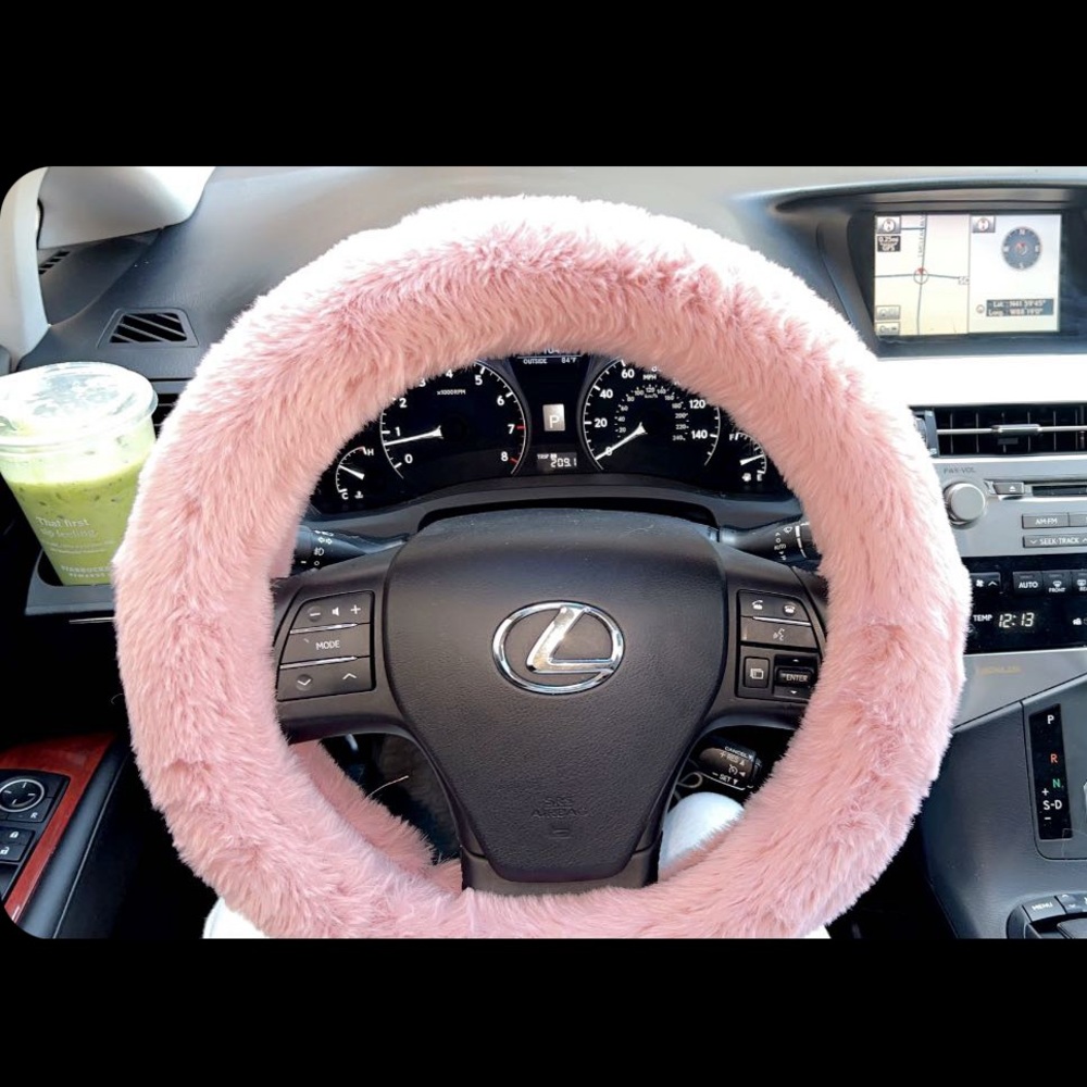 Steering wheel cover